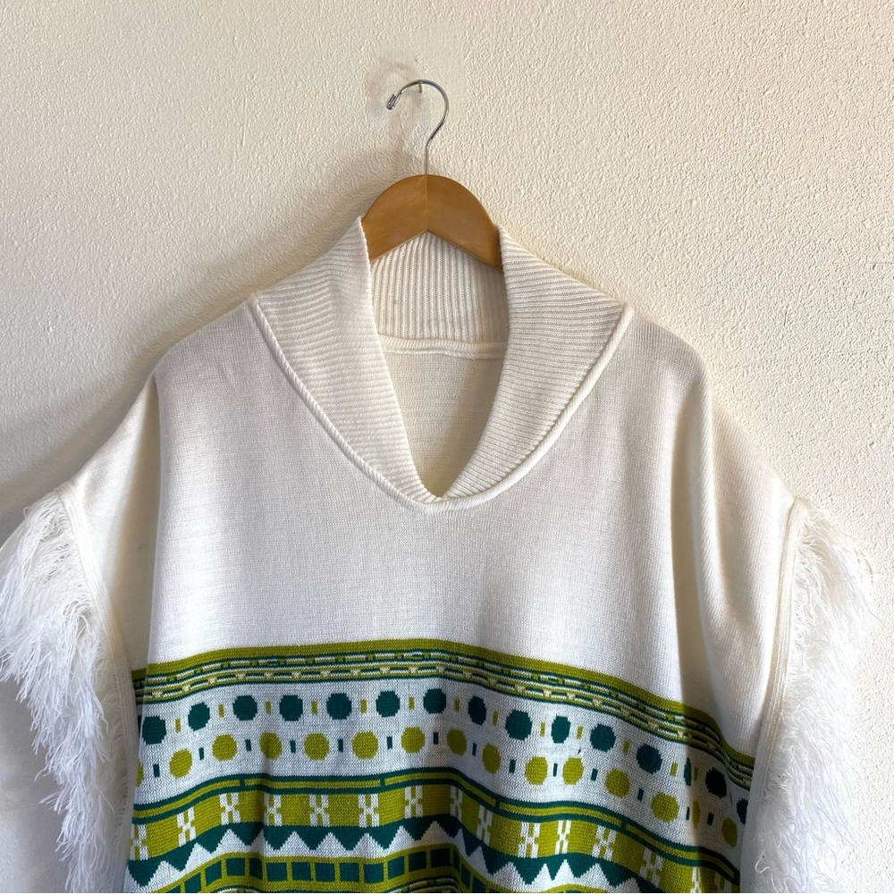 Green and Teal Geometric Shape White Fringe Poncho One Size - Picture 2 of 5